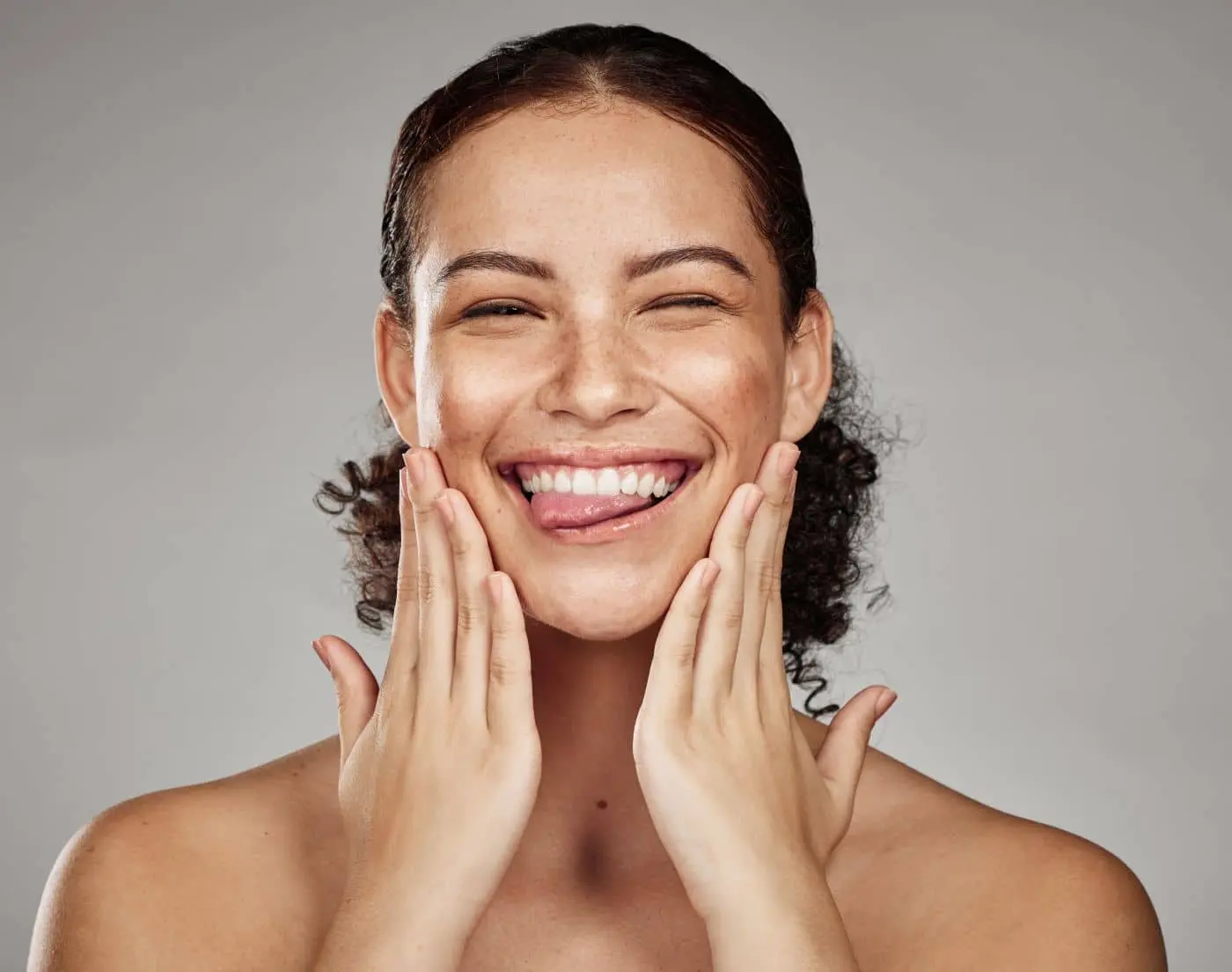 Medizinische Gesichtsbehandlungen für Pre-Aging bei alestetics® Skin Quality Clinic Zürich HB